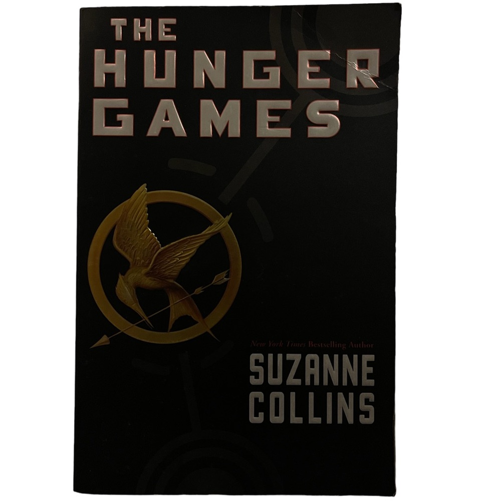 The Hunger Games by Suzanne Collins (Paperback)